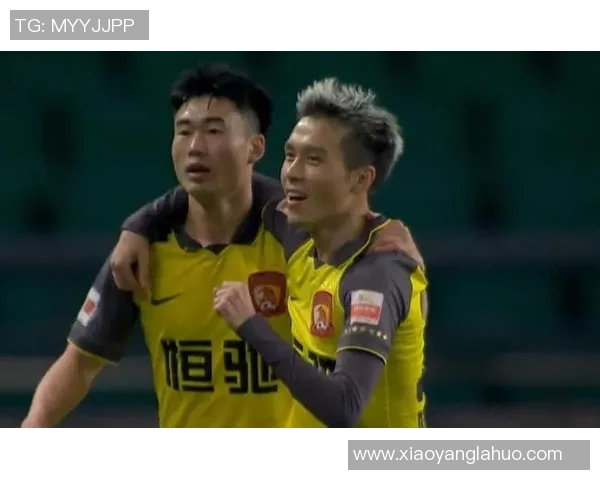 上海羽毛球队在挑战赛中以60分稳居积分榜首位展现强大实力 上海羽毛球队在挑战赛中以60分稳居积分榜首位展现强大实力